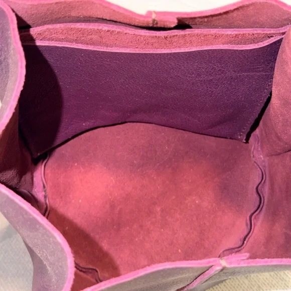 Portland Leather Goods Devan Bucket Tote with Wallet in Plum - Picture 8 of 8